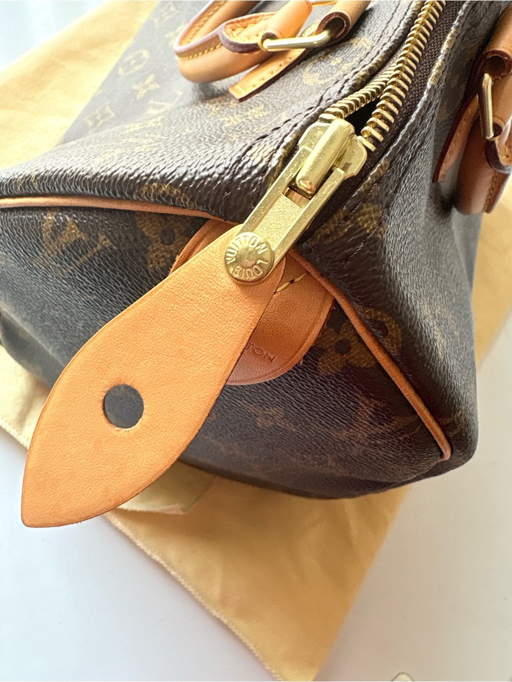 Louis Vuitton Speedy 30 - Picture 4 of 10